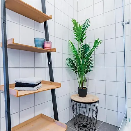 アパート Modernes Fuer Zwei Personen Mit Parkplatz *