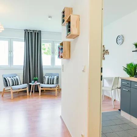 Modernes Fuer Zwei Personen Mit Parkplatz Апартаменты Магдебург