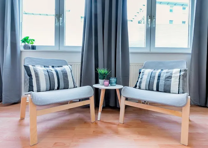 Modernes Fuer Zwei Personen Mit Parkplatz