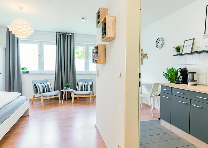 Modernes Fuer Zwei Personen Mit Parkplatz Appartement Magdebourg